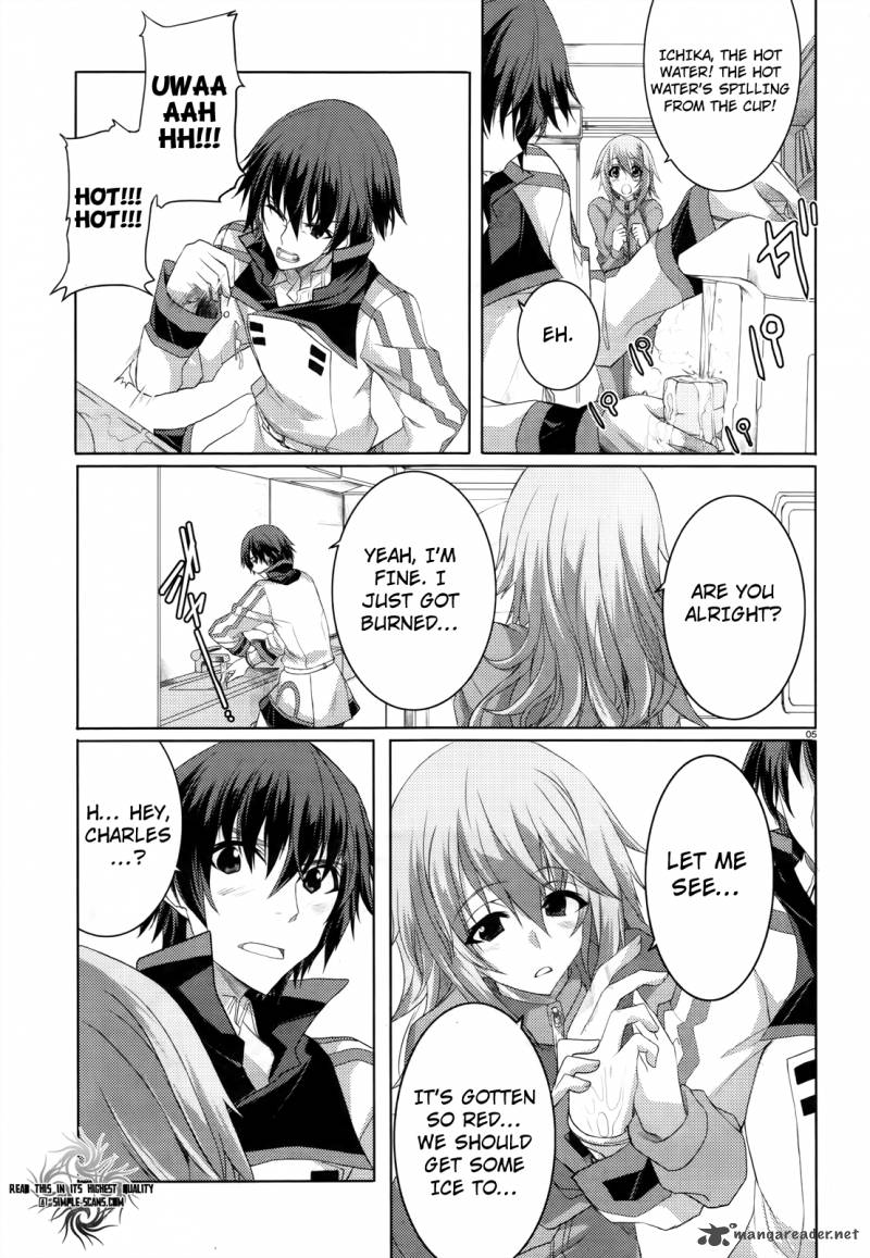 Read Infinite Stratos Chapter 15 : Blue Days/red Switch Part 3 on  Mangakakalot